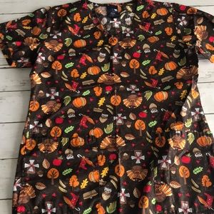 Zoe + Chloe thanksgiving Scrub Top XS